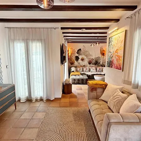 Mona Villa *