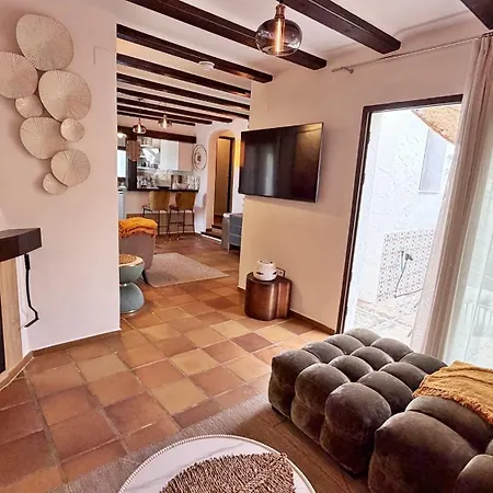 Mona Villa *